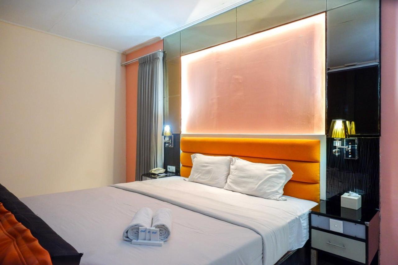 Sans Hotel International Surabaya Gubeng Bagian luar foto